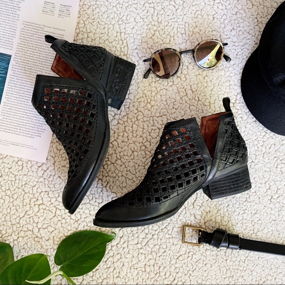JEFFREY CAMPBELL Taggart Black Leather Booties